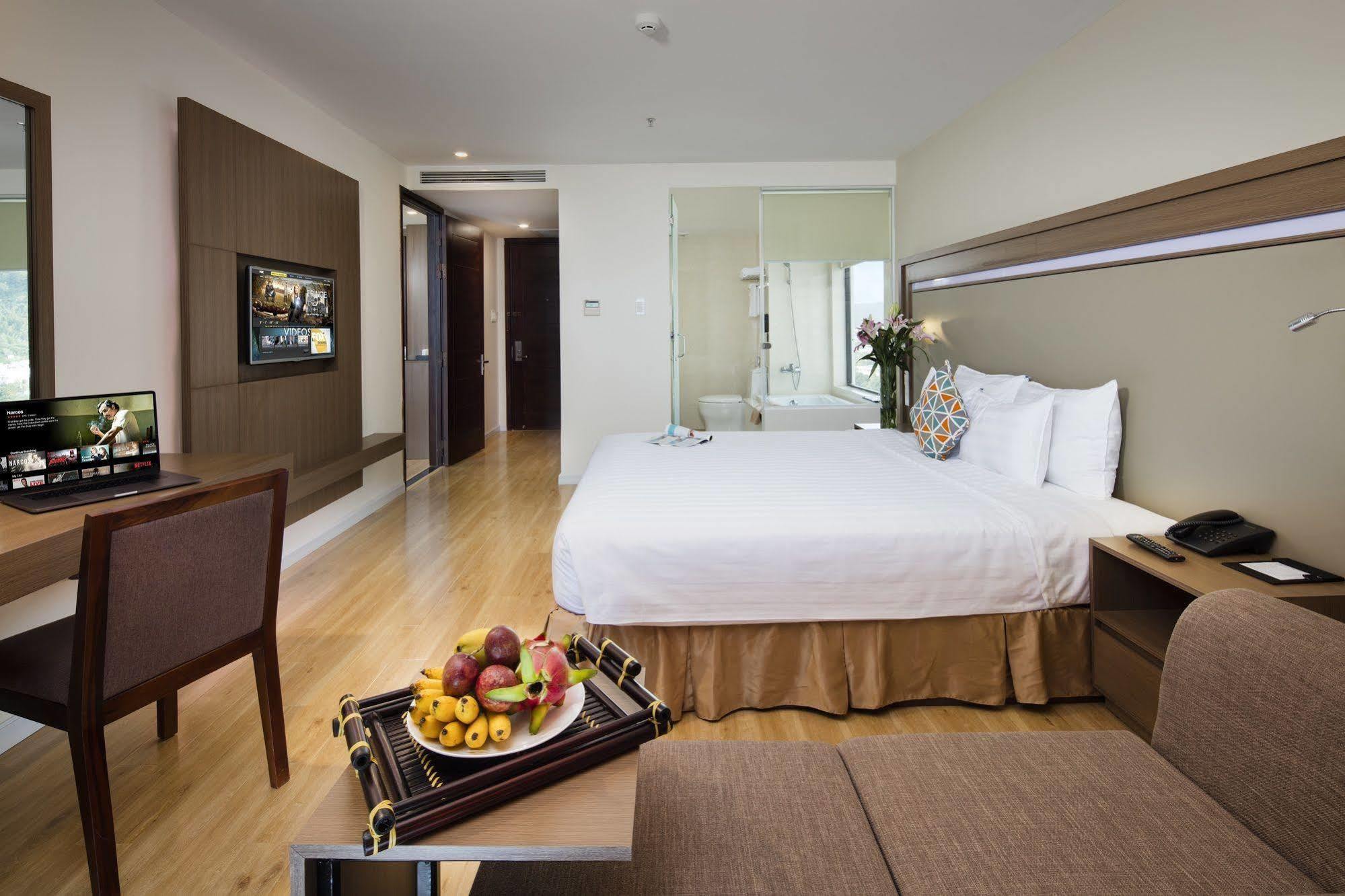King Town Grand Hotel & Wedding Center Nha Trang Eksteriør bilde
