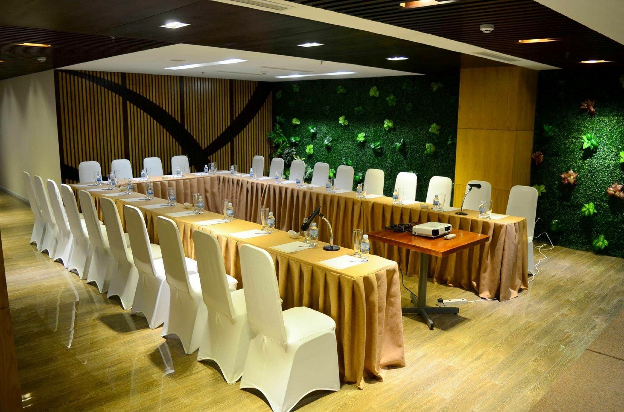 King Town Grand Hotel & Wedding Center Nha Trang Eksteriør bilde
